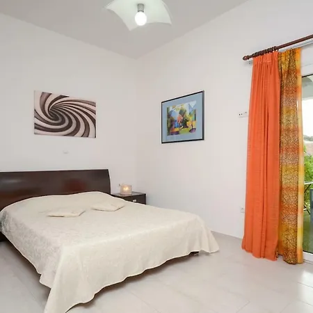 Lejlighed Aggidia Naxos